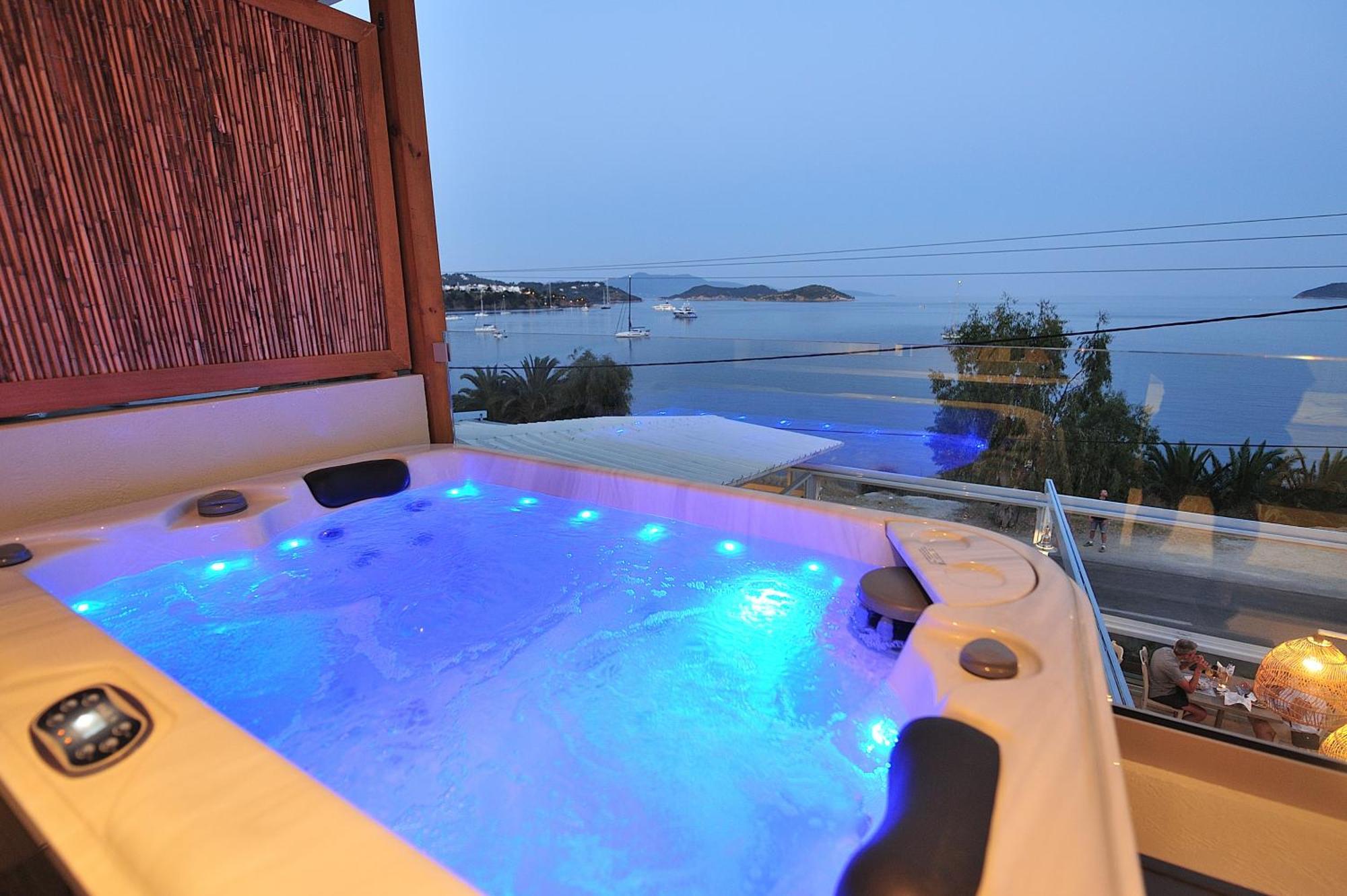 Salty Wave Suites Скиатос Экстерьер фото